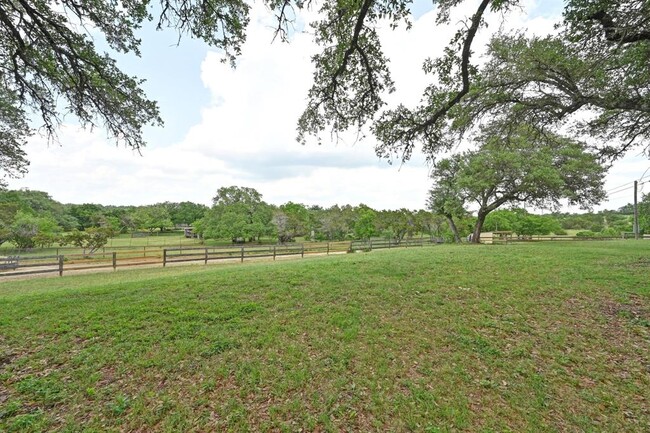 Building Photo - 9209 Rock Way Dr