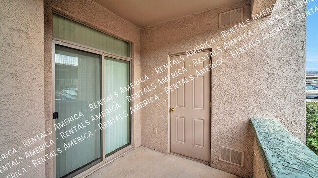 Building Photo - 3320 S Treasure Cove Pl