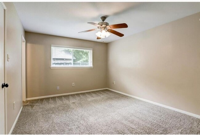 Building Photo - 13822 Wickersham Ln