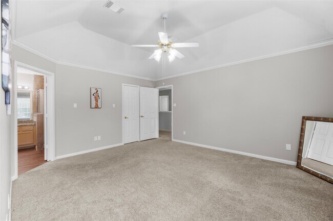 Building Photo - 3327 Shady Glen Ln