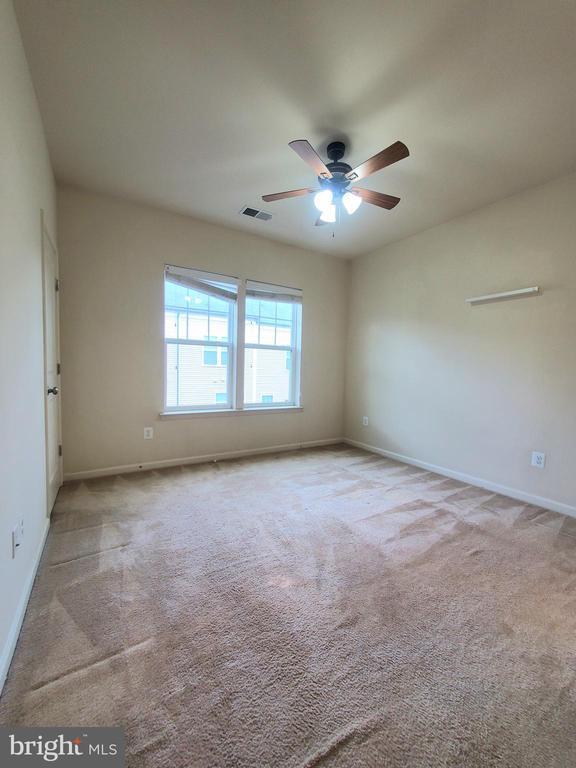 Building Photo - 135 Prado Ln