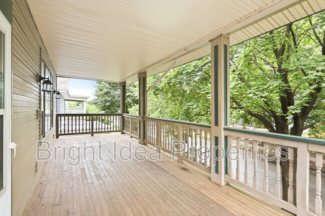 Building Photo - 2535 Aldrich Ave S