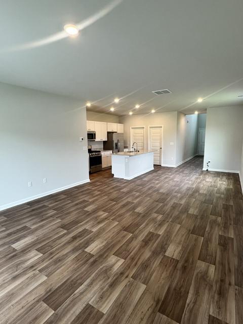 Building Photo - 1055 Sentinel Ct