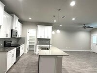 Building Photo - 211 Tristan St