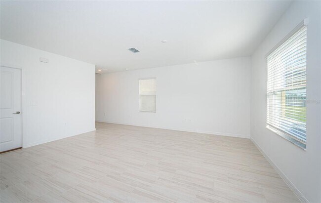 Building Photo - 22310 Blazing Star Run