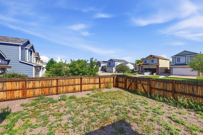 Building Photo - $2,145.95, 3-bed, 2.5-bath located in Colorado Springs with a large backyard