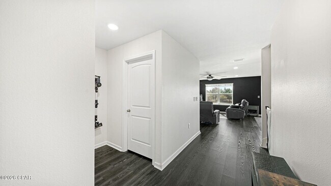 Building Photo - 217 Hodges Bayou Plantation Blvd