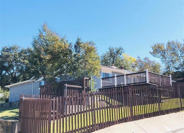 Building Photo - 1814 Woodbury