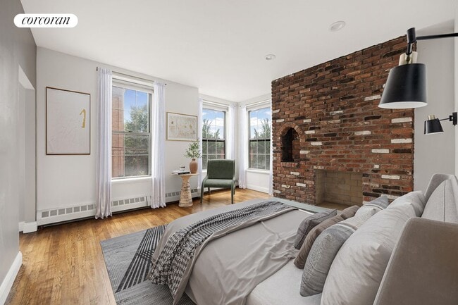 Building Photo - 497 6th Ave