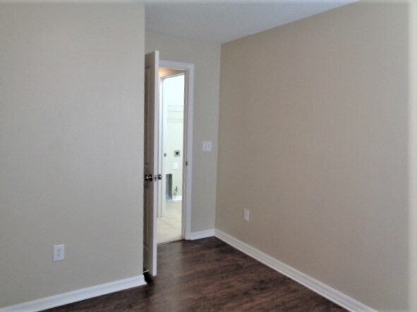 Building Photo - 10546 San Travaso Dr