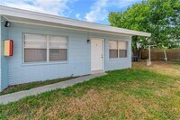 Building Photo - 140 112th Ave N