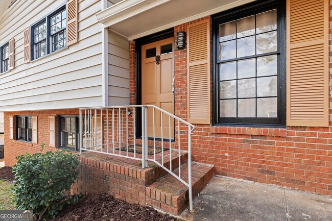 Building Photo - 3727 Calmer Cir