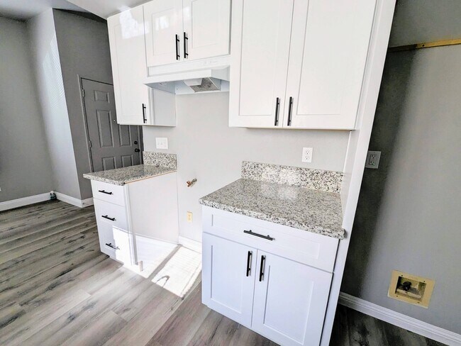 Building Photo - 27206 Coronado Way