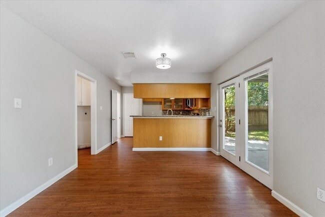 Building Photo - 4311 Piney Creek Ln