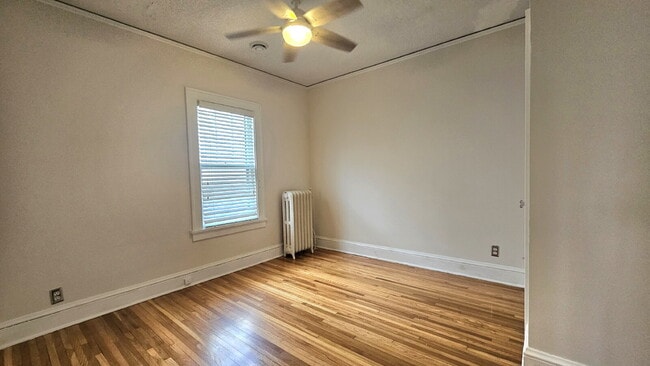 Building Photo - 4536 Grand Ave S