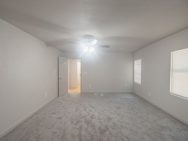 Building Photo - Phenomenally Beautiful FOUR bedroom TWO bath, Newly Remodeled Home! AVAILABLE RENT TO OWN!!