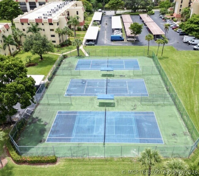 Building Photo - 9539 Boca Cove Cir