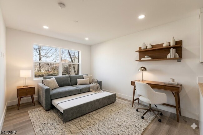 Building Photo - 95 Shepherds Ln