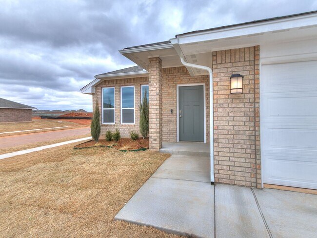 Building Photo - Beautiful New Home!