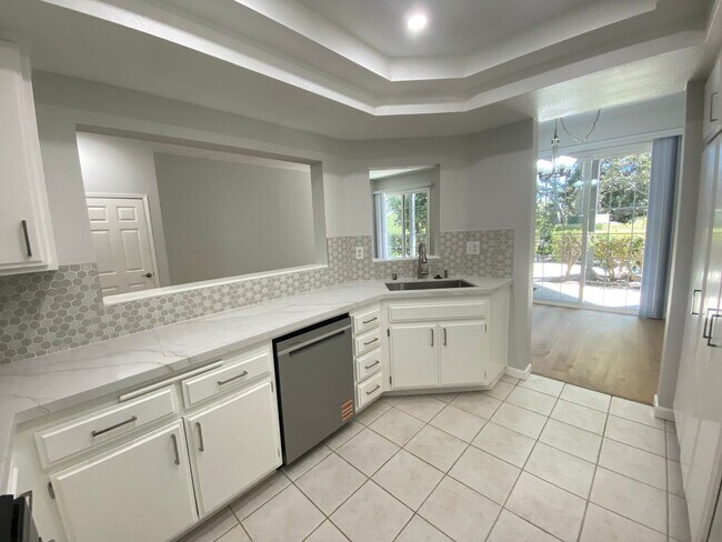 Building Photo - Completely Remodeled 2 Bedroom, 2 Bathroom...