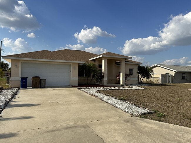 Building Photo - 307 Inman St