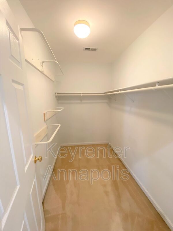 Building Photo - 1161 Green Holly Dr