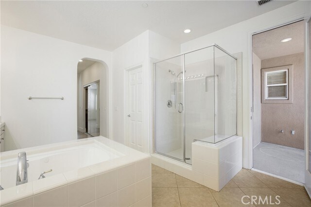 Building Photo - 12 Douglass Dr