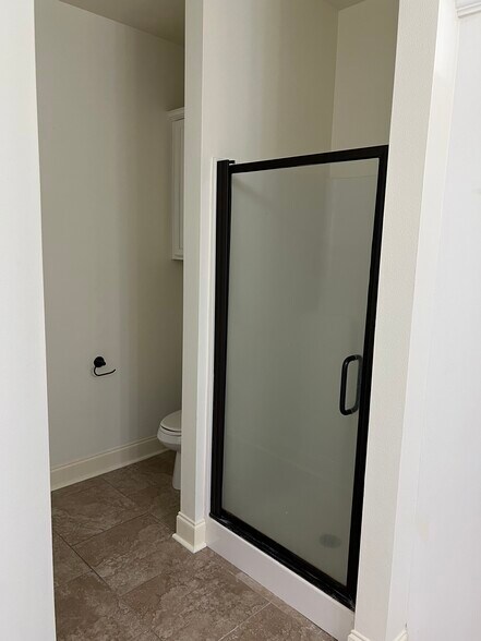 Master Bathroom - 37150 Woodgate Ave