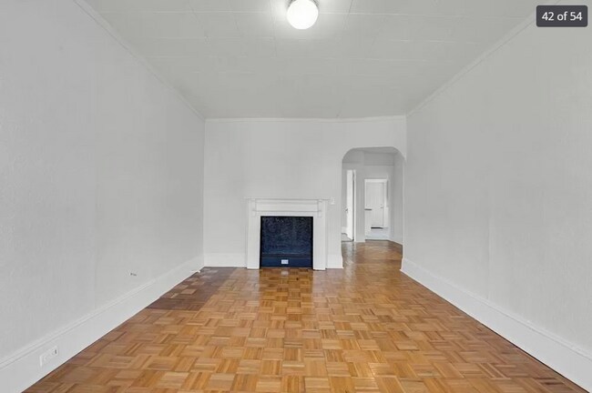 Building Photo - Renovated - 3 Bedroom Duplex