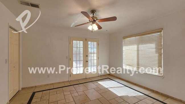 Building Photo - 12490 Iroquois Rd