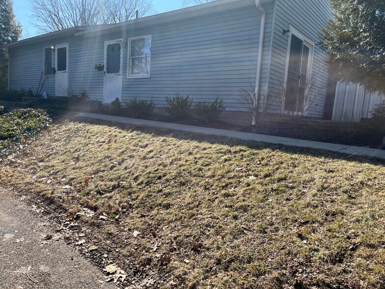 Building Photo - 930 Prospect St