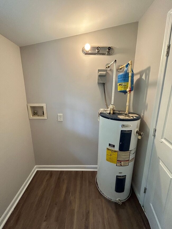 Building Photo - Updated 3/1 House in South Rome- $995