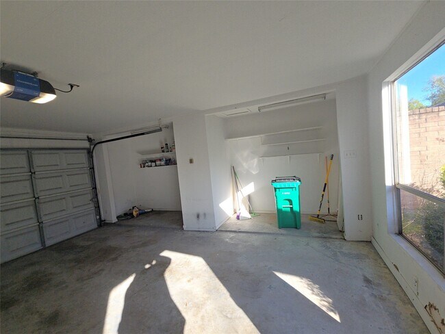 Building Photo - 10935 Indian Vista Dr