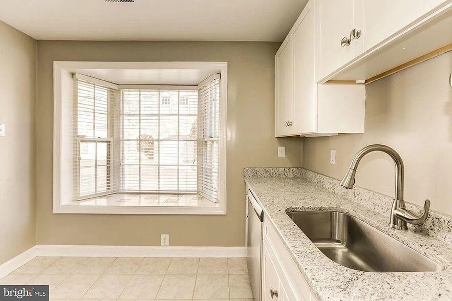 Eat In Kitchen Area - 104 Shooters Ct