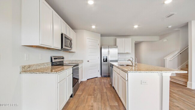 Building Photo - 120 Ryder Ln
