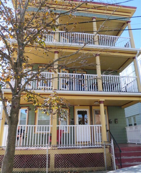Building Photo - 8 Edgar Ct
