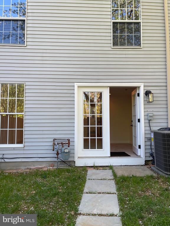 Building Photo - 25 Capps Ct