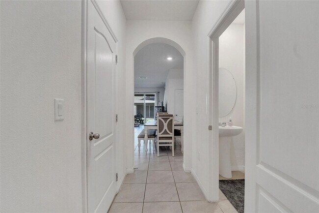 Building Photo - 1394 Yellow Finch Dr