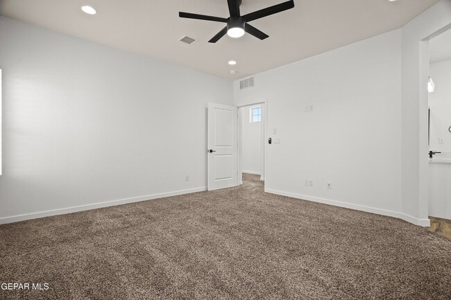 Building Photo - 4549 Mark Avizo