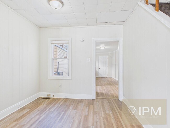 Building Photo - Charming 3 Bedroom, 1 Bath Home in York, Pa!