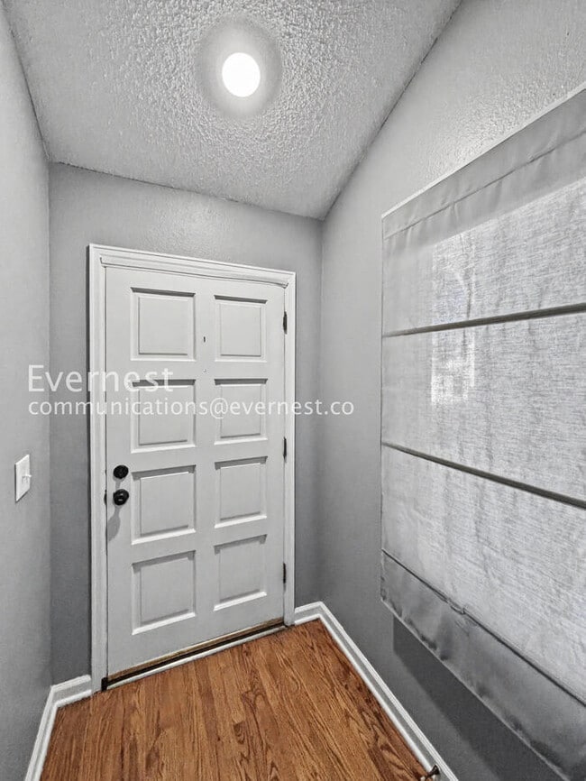 Building Photo - Comfort Meets Community in Centennial with 2 Car Garage / 3 beds & 3 baths / Available Now!