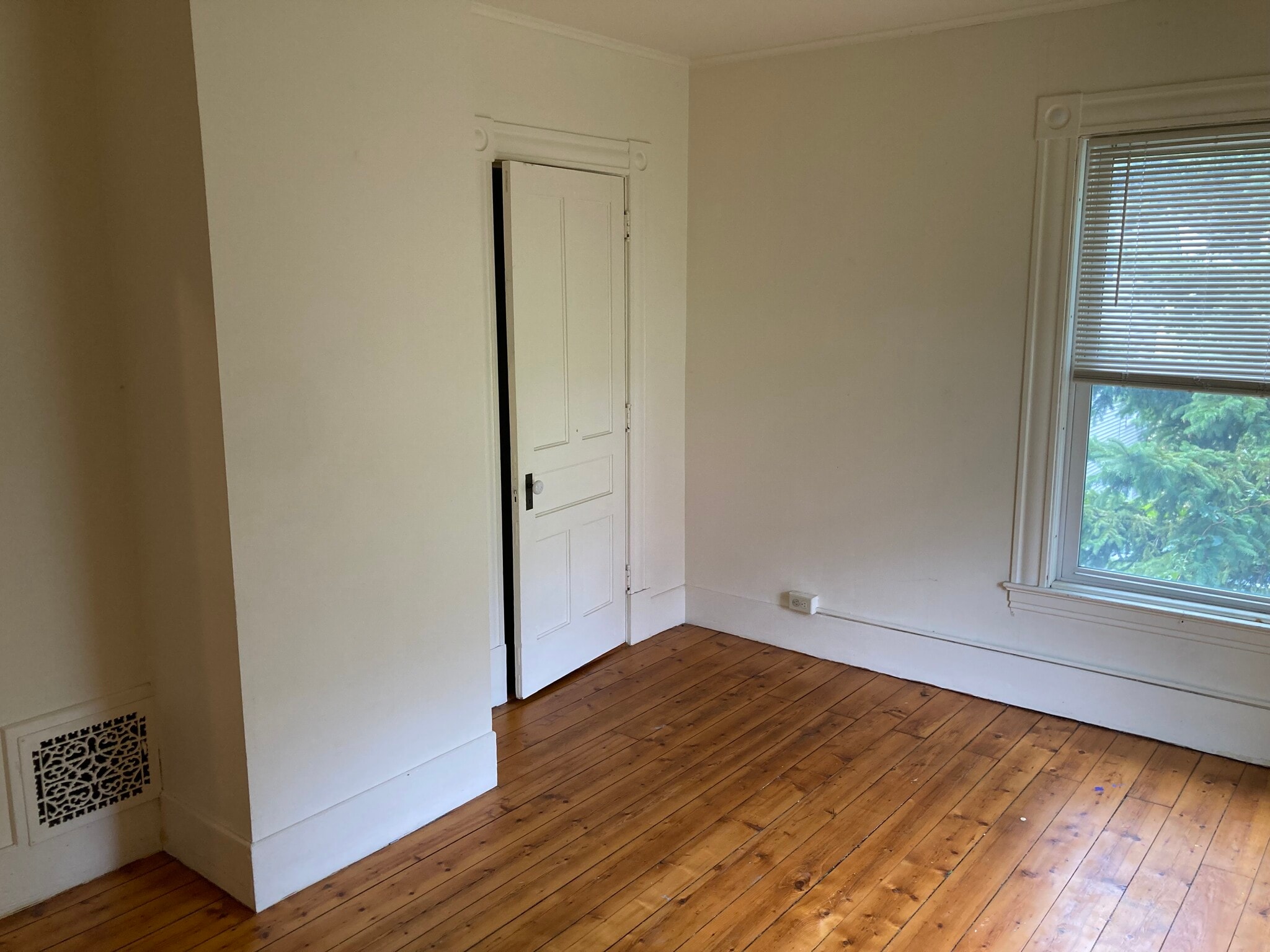Bedroom 3 - 16 Sibley Ave
