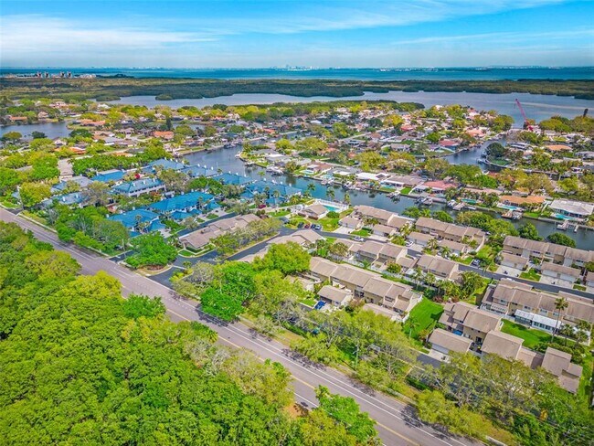 Building Photo - 6497 Cape Hatteras Way NE