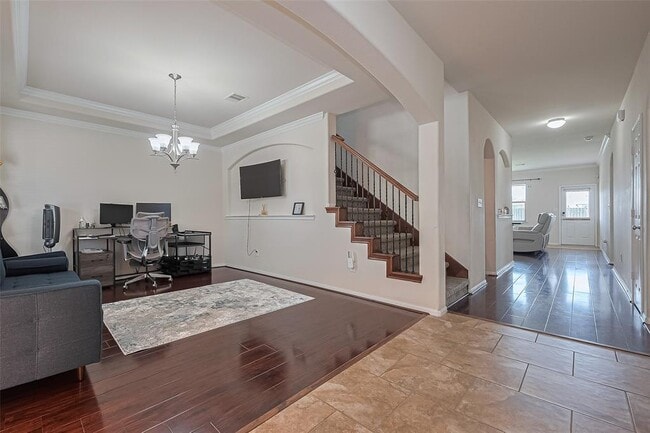Building Photo - 20718 Bandrock Terrace