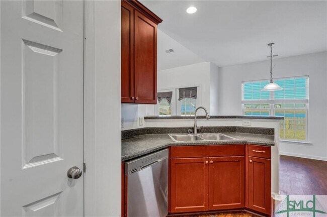 Building Photo - 179 Willow Point Cir