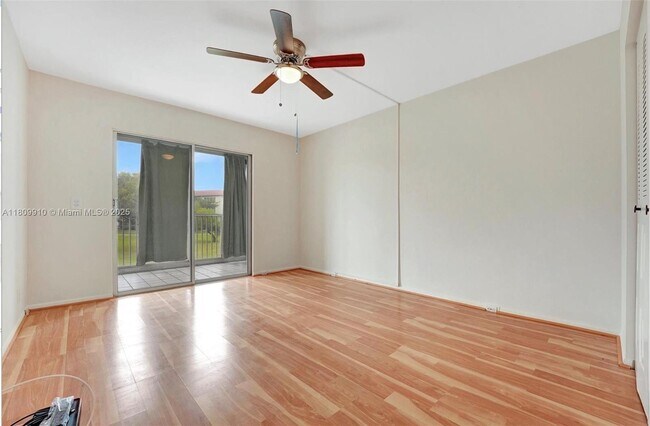Building Photo - 801 SW 133rd Terrace