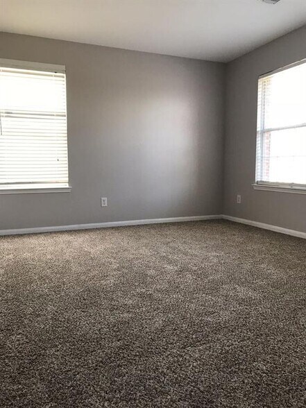 Building Photo - 16306 Soaring Eagle Dr