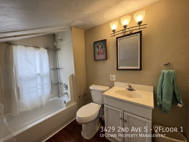 Building Photo - 3429 2nd Ave S