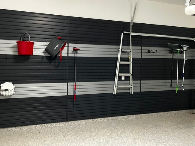 Building Photo - 522 Winners Cir