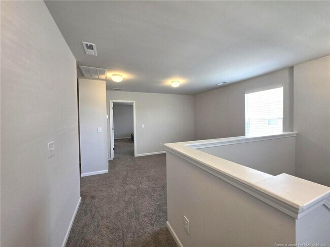 Building Photo - 233 Chinook Ln
